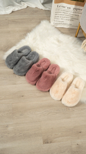 Plush Warm Home Lightweight Soft Comfortable Winter Shoes Women's fur Slippers Manufacturer Indoor Plush Slippers