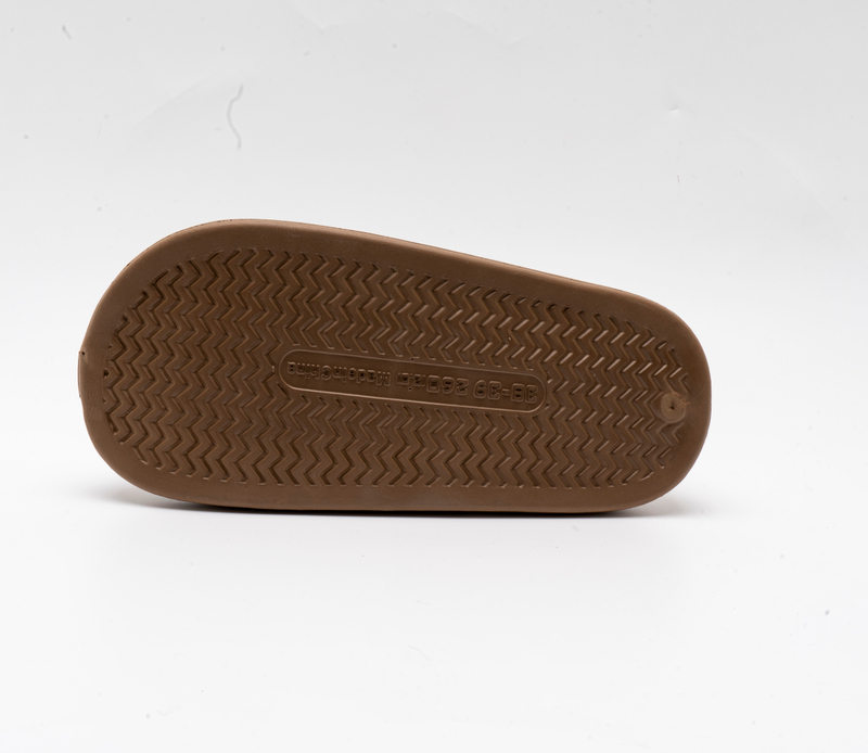 British style winter slippers fashionable and simple home slippers customized warm plush slippers