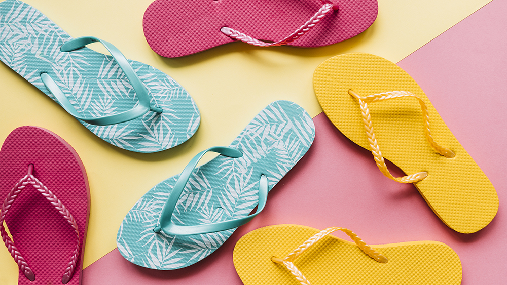 summer-concept-with-flip-flops