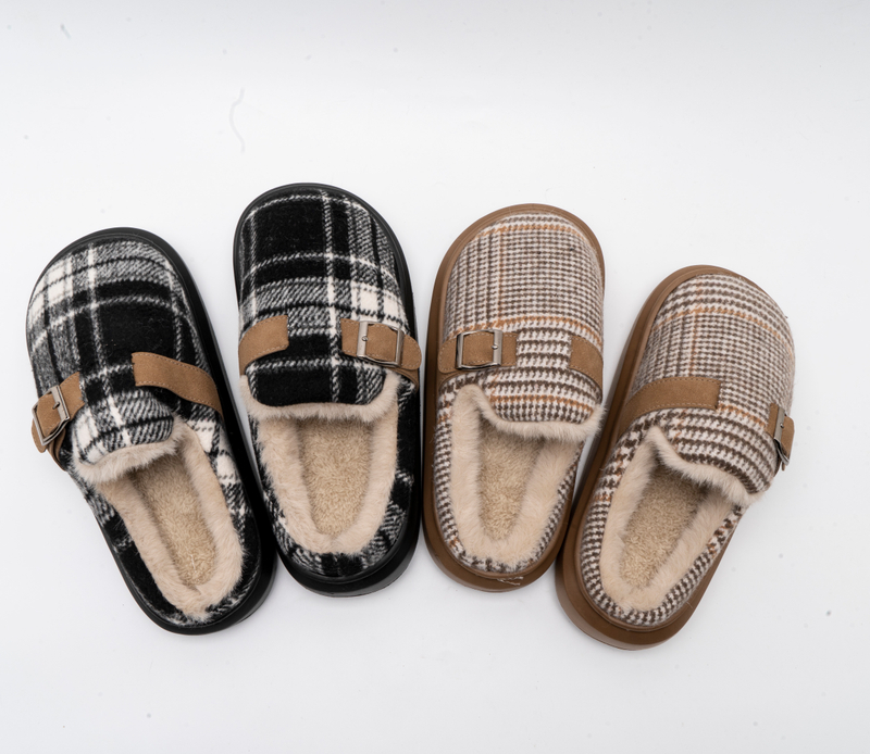 British style winter slippers fashionable and simple home slippers customized warm plush slippers